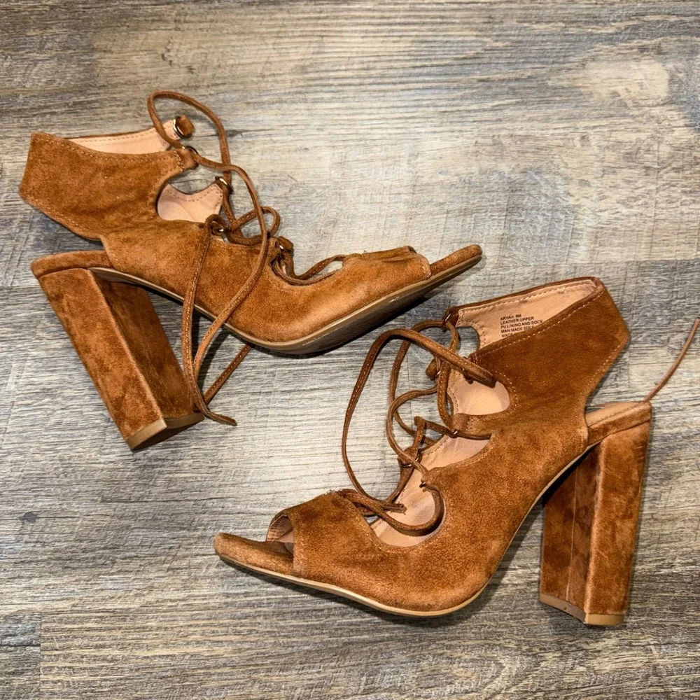 Steve Madden Aryah Cognac Brown Suede Lace Up Block Heel Sandals Womens 9M